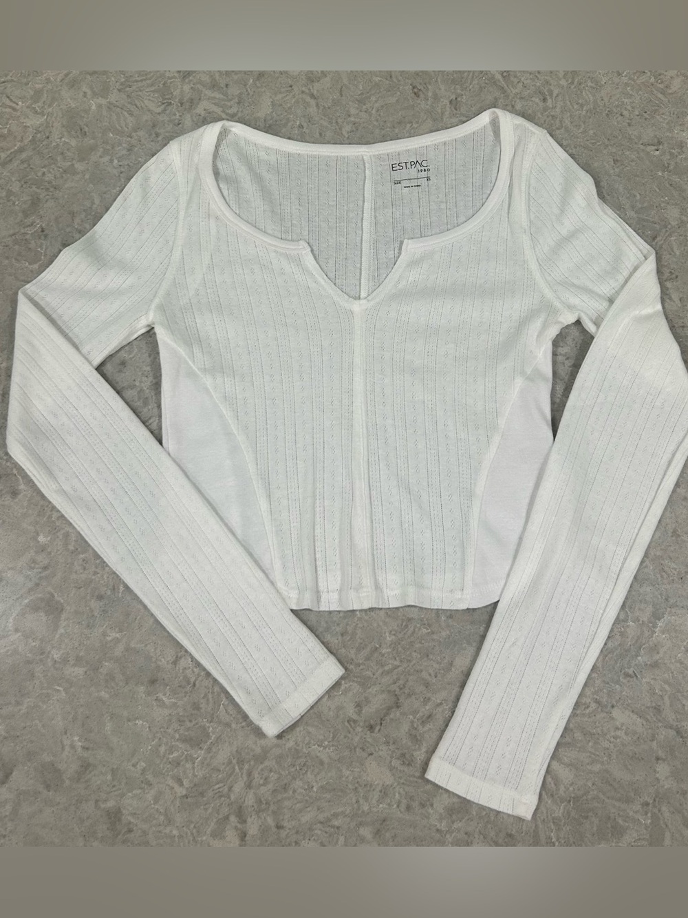 PacSun NWOT White Pointelle Lightweight Long-Sleeve V-Notch Top Women’s XS